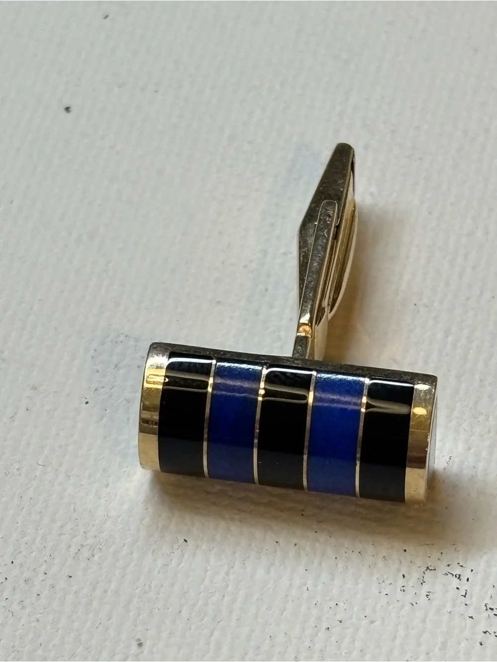 Very nice 14k gold lapis and onyx Cufflinks.